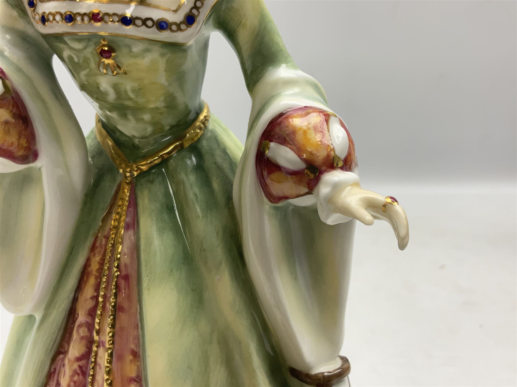 Royal Doulton limited edition Lady Jane Grey figure, HN3680, 2621/5000, H21cm