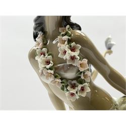 Two Lladro figures, comprising Momi no 1529 and Mahlia no 1531, both with original boxes, both year issued 1987, year retired 1989, largest example H29cm