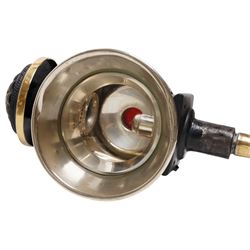 Pair of Edwardian black toleware and brass carriage lamps, the chimney over a rectangular body with protruding oval lens with bevelled plate, with opposing circular red reverse light, over a cylindrical stem