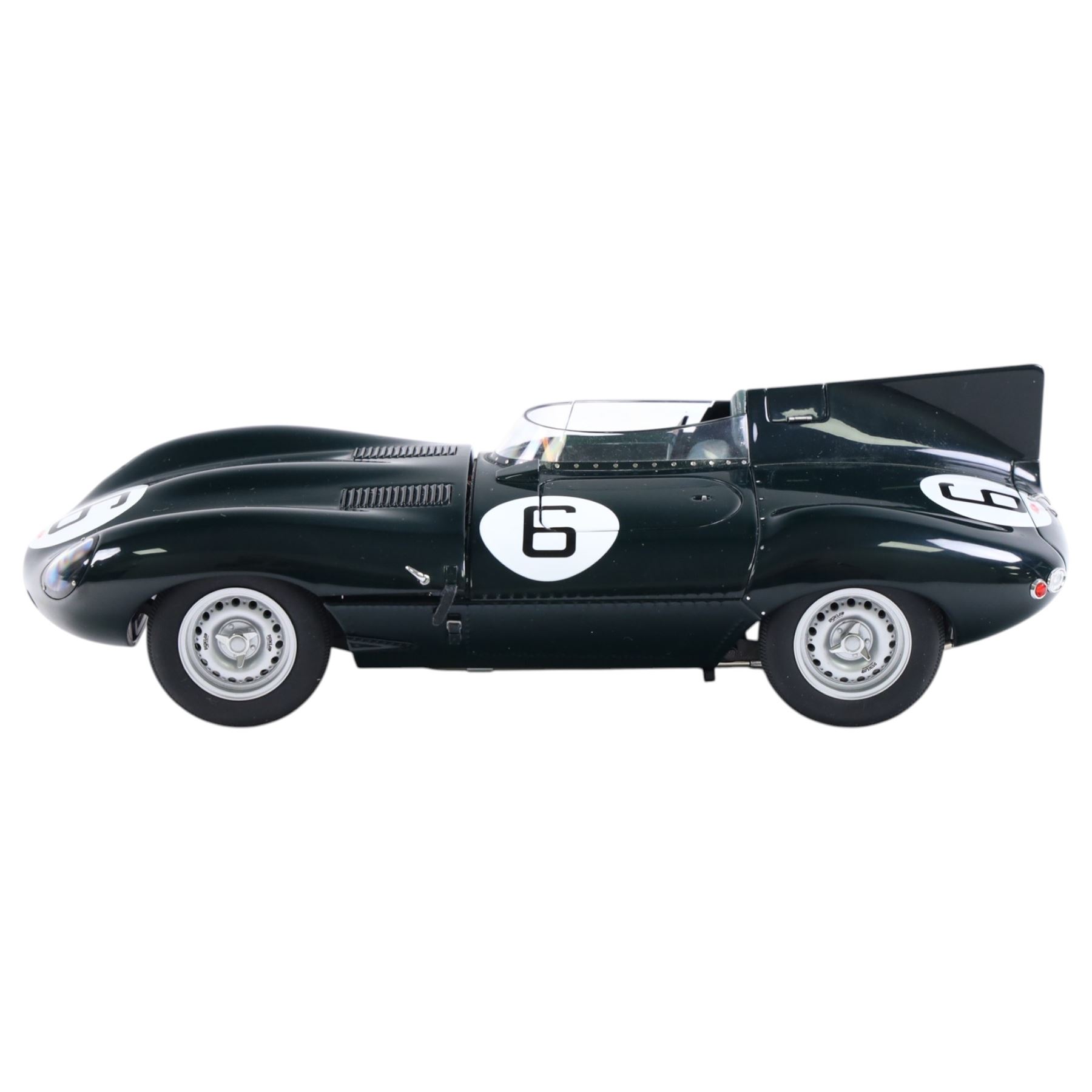 Autoart Signature Jaguar D-Type 1955 LeMans 24 Hours Winner, racing no. 6, boxed with certificate