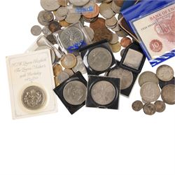 Mainly Great British coins, including approximately 19 grams of Great British pre-1920 and approximately 58 grams of Great British pre-1947 silver coins, keyring with silver panel, commemorative crowns, banknotes, etc