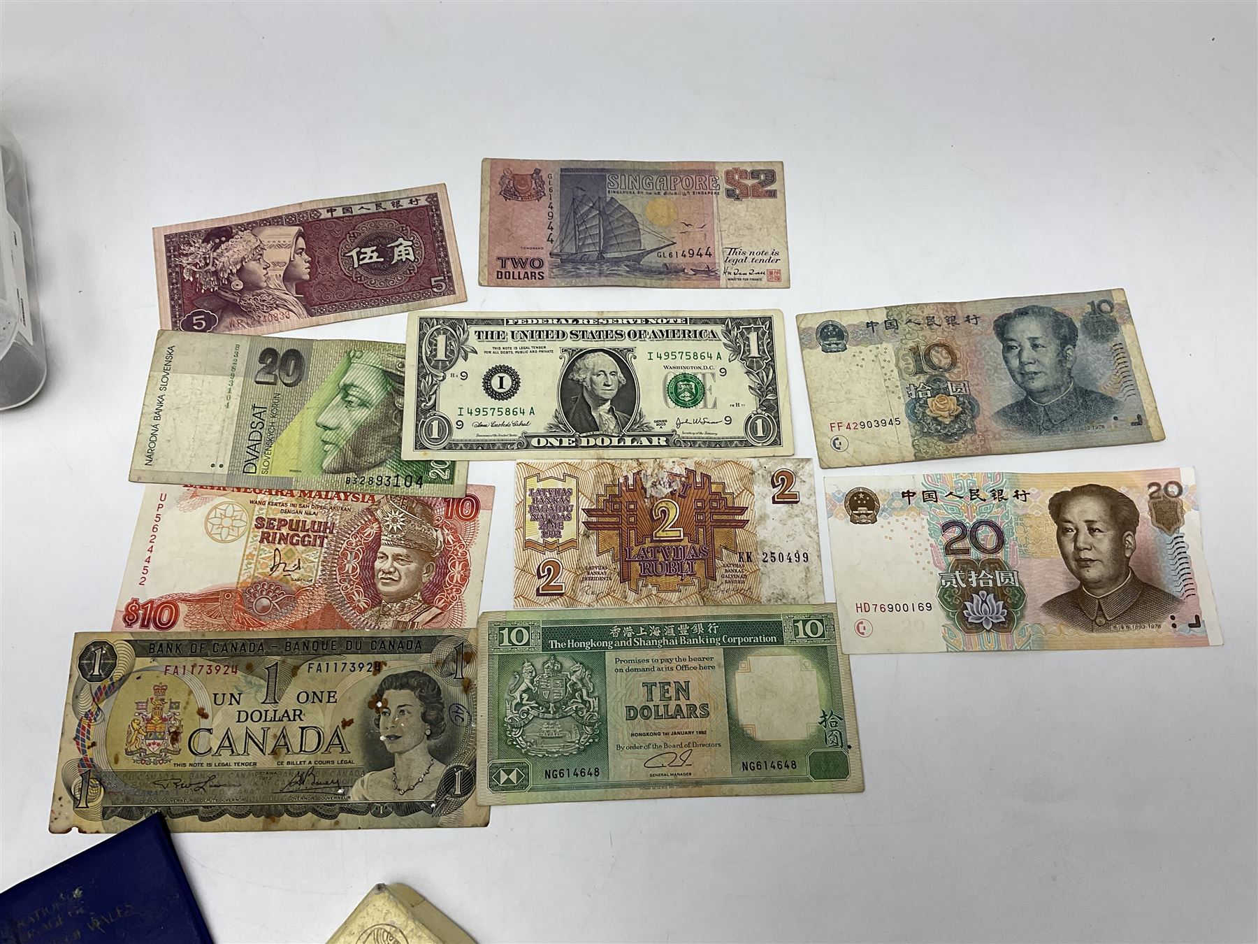 Harry Potter 'Gringotts Savings Book Coin Collection', various commemorative crowns, pre-decimal coinage, United States of America one dollar banknote etc