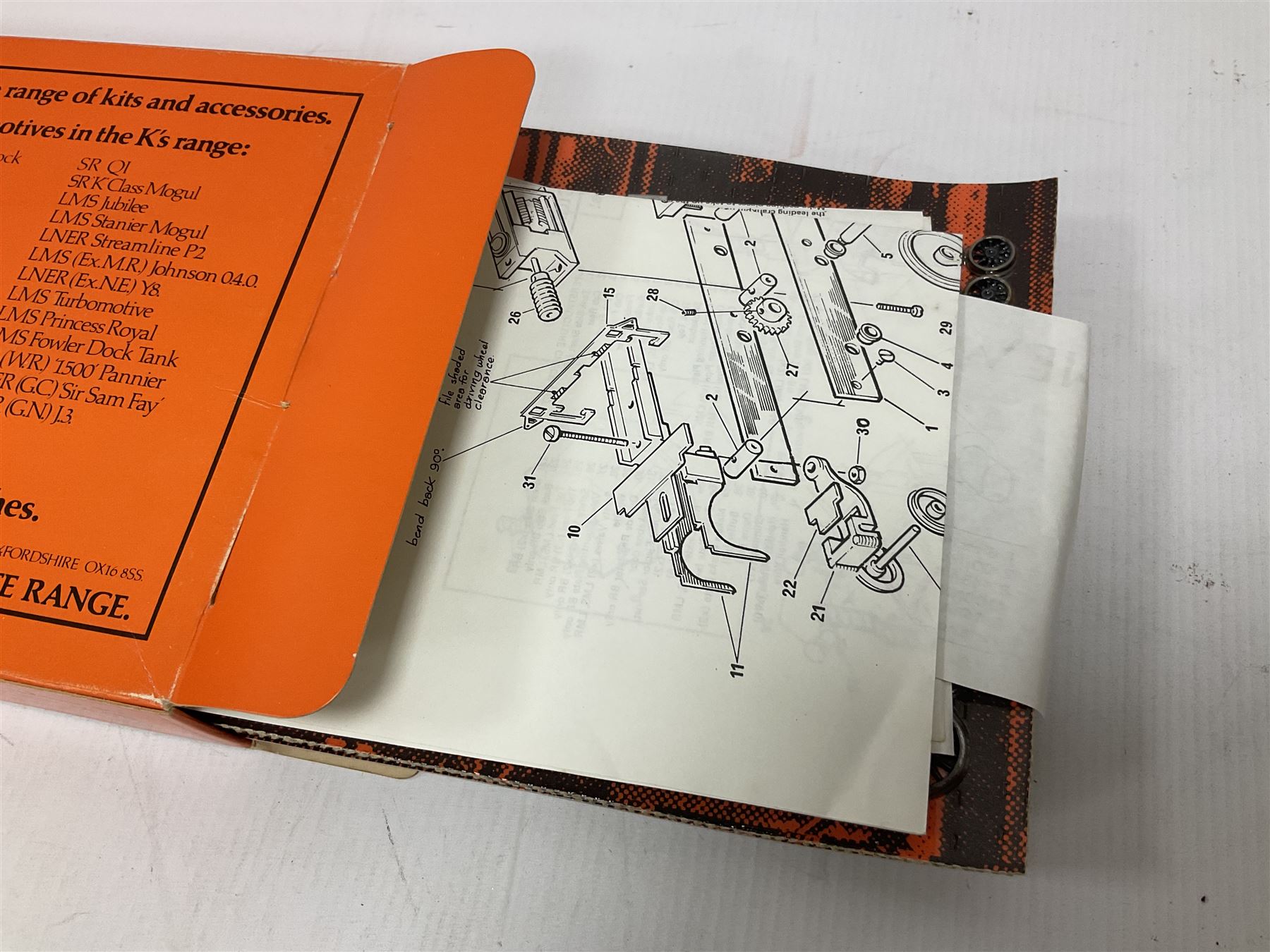 Keyser ‘00’ gauge - five locomotive building kits comprising GWR 33xx Bulldog 4-4-0, LMS (BR) Ivatt 2-6-2T, LMS (ex MR) Kirtley 0-6-0 and GWR 0-6-0 Deans Goods Locomotive and tender kit, in original boxes; with GWR 28XX 2-8-0 locomotive and tender kit, in Bec-Kits box (5) 