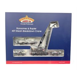 Bachmann Branch-Line '00' gauge - Ransomes & Rapier 45T Steam Breakdown Crane no. 122 