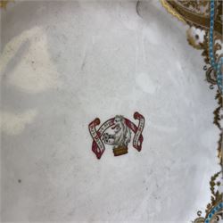 Pair of 19th century H&R Daniel porcelain armorial plates, each decorated with a central painted lion crest and banner inscribed with the Lloyd family motto in Welsh, 'Heb dduw heb ddym, Dhuw a digon' (Without God without anything, God is enough), within a gilt detailed and turquoise jewelled rim, each with puce printed mark verso, D26cm