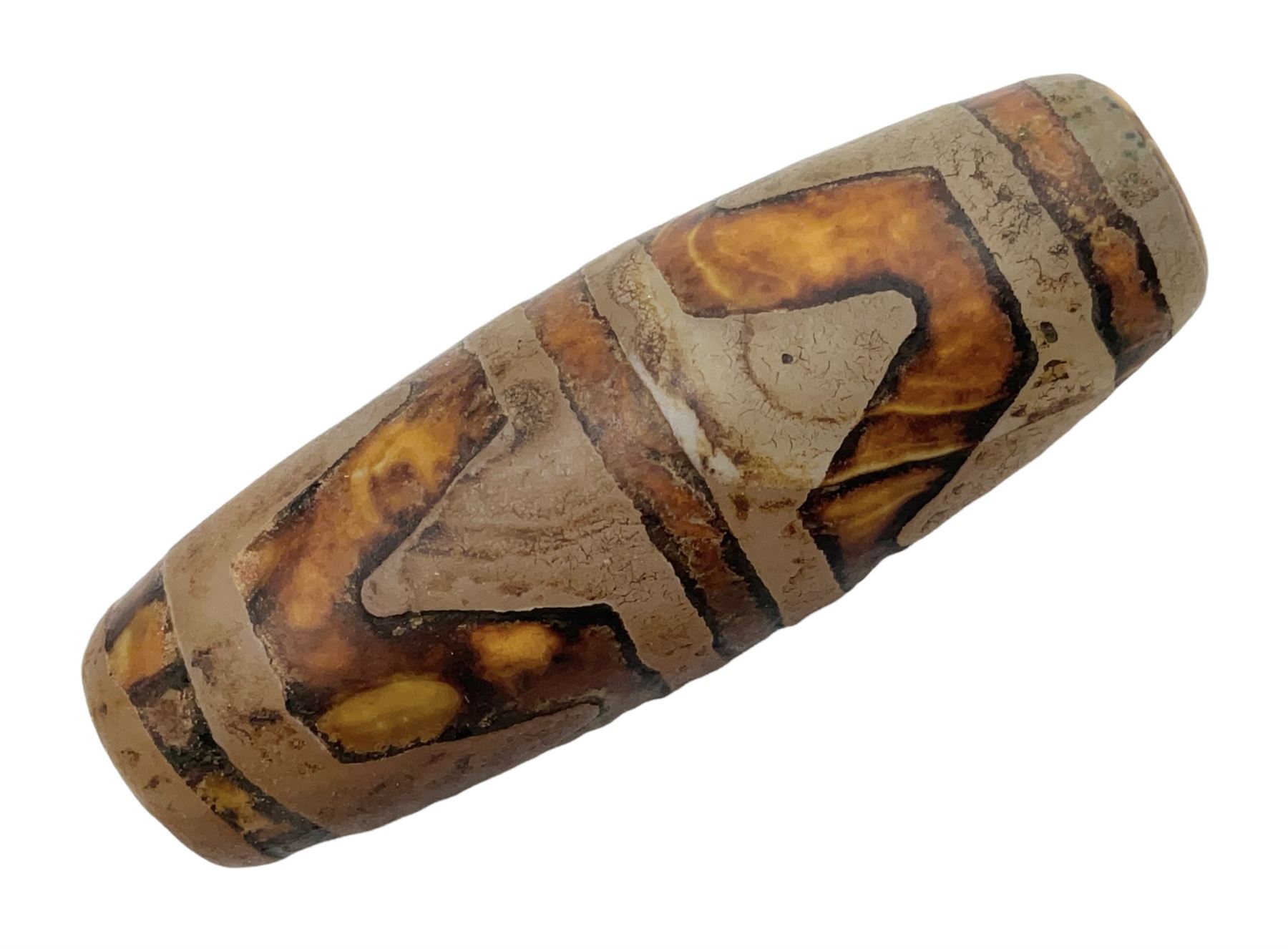 Tibetan dzi bead, decorated with a double tiger tooth pattern, L5cm