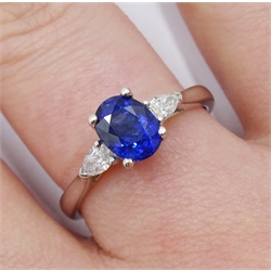 18ct white gold Ceylon sapphire and pear shaped diamond ring, hallmarked, sapphire approx 1.30 carat 