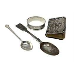 Miniature common prayer book with silver relief moulded covers decorated with putti and gilt edges, hallmarked Green and Cadbury Ltd, Birmingham 1906, together with two hallmarked teaspoons and engine turned napkin ring, total weighable silver weight approx 43.4g