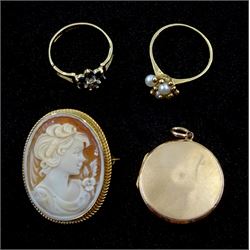 Gold locket, cameo brooch, pearl ring and sapphire and diamond cluster, all hallmarked 9ct