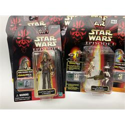 Star Wars - twenty-five 1998/1999 Star Wars Episode One figures and accessory sets by Hasbro in original card backed packaging; both Collection 1 and 2 with Electronic Commtalk reader for each figure's commtalk chip.