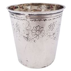 19th century French beaker, circa 1819-1838, of cylindrical form chased with fruiting vine band, marked with Paris 950 fineness mark, and makers mark for Cincinnatus Lorillon of Paris, H7cm, approximate weight 1.59 ozt (49.7 grams)