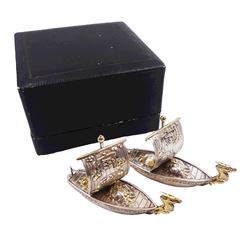 Pair of 20th century Japanese silver novelty cruets, modelled in the form of Viking long ships, marked Sterling Japan, contained within a fitted case, approximate silver weight 1.18 ozt (36.6 grams)