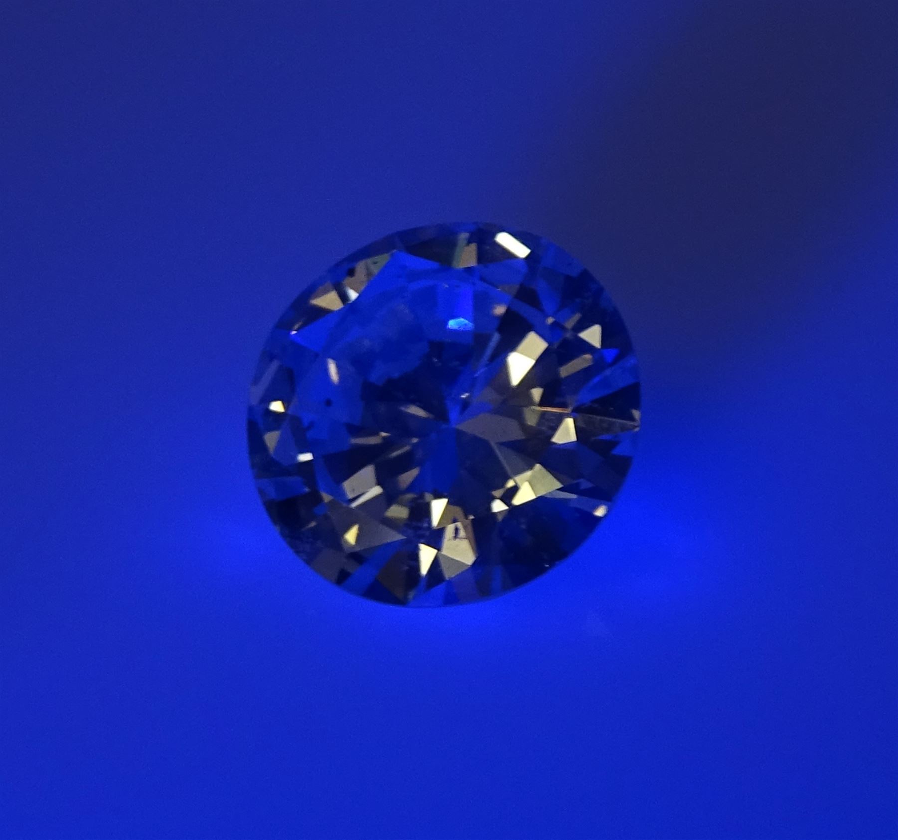 Loose round brilliant cut diamond of 2.49 carat, SI2 clarity, I colour, with World Gemological Institute Certificate 