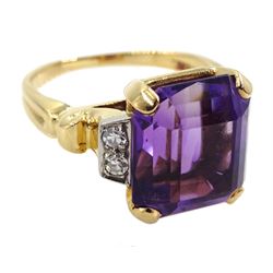 Gold amethyst and four stone diamond ring, stamped 14K