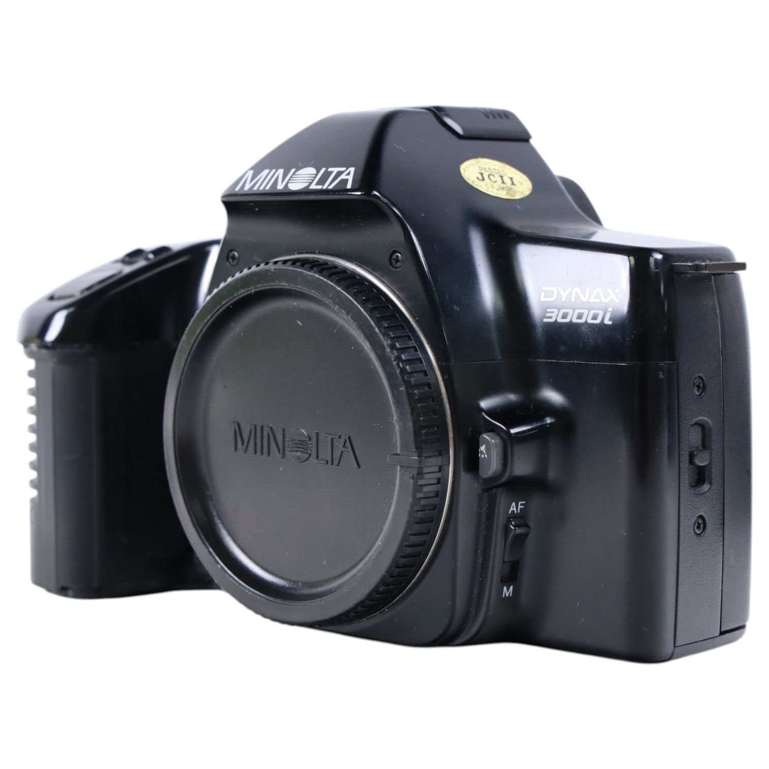 Minolta Dynax 3000i camera body, with three lenses including Sirius MC Auto Zoom 1:3.9 f=80-200mm, Minolta AF Zoom 80-200mm 1:4.5(22)-5.6 and Minolta AF Zoom 35-80mm 1:4(22)-5.6