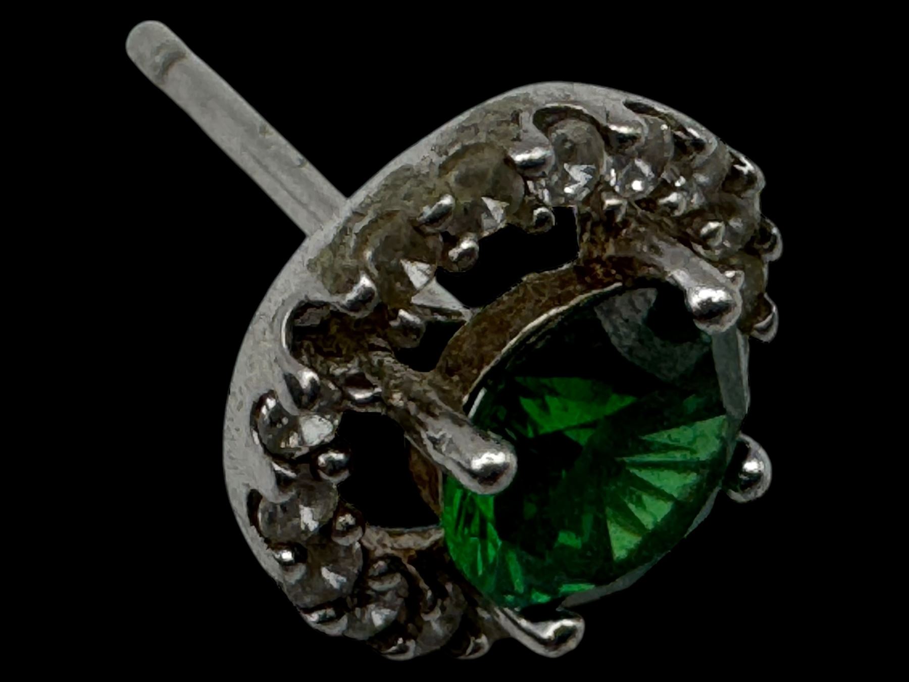 9ct gold cameo brooch, hallmarked, silver jewellery including brooch and earrings and a collection of costume jewellery