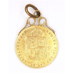  1887 shield back gold half sovereign on pendant mount approx 4.5gm  