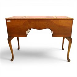 Early 20th century Queen Anne design figure walnut desk, triple inset leather writing surface, fitted with five drawers