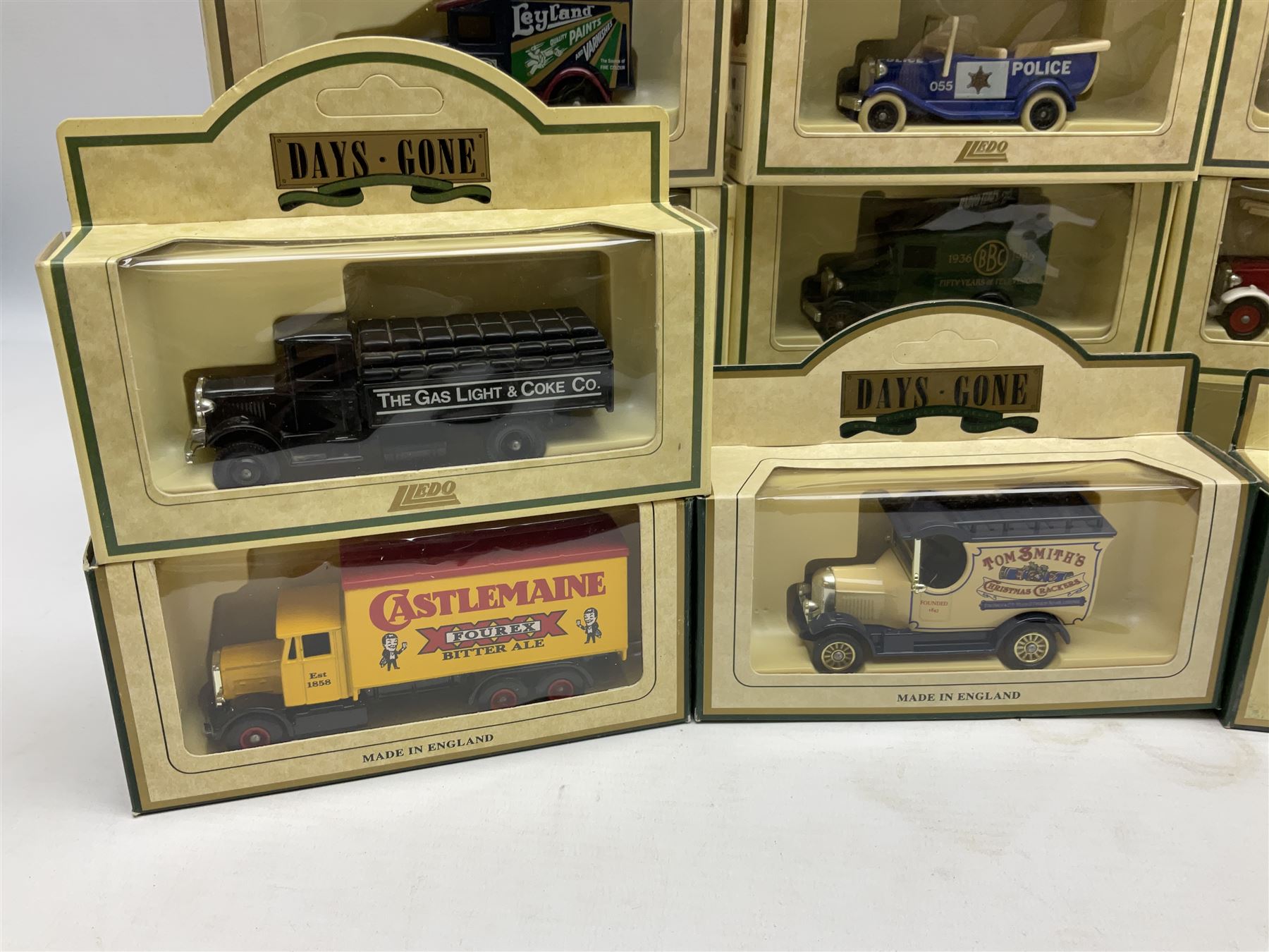 Seventy-six Lledo/ Days Gone die-cast models, all boxed (76)