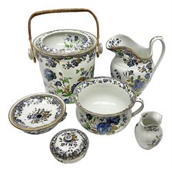 Copeland Spode toilet set in blue flower pattern, comprising wash jug, slop bucket, two soap dishes, toothbrush holder and chamber pot, slop bucket H28cm