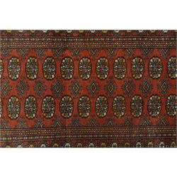 Pakistani Bohara hand-knotted rug, 156x196cm and a Chinese Persian style rug, 168x113cm, (2)