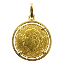 1915 Swiss 10 gold franc coin, loose mounted in 18ct gold pendant, stamped 750  