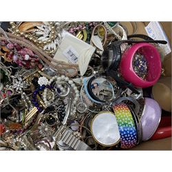 Quantity of costume jewellery, to include bracelets, necklaces, watches, earrings etc