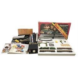 'OO' gauge - Hornby Flying Scotsman boxed set and other various model railway accessories and track