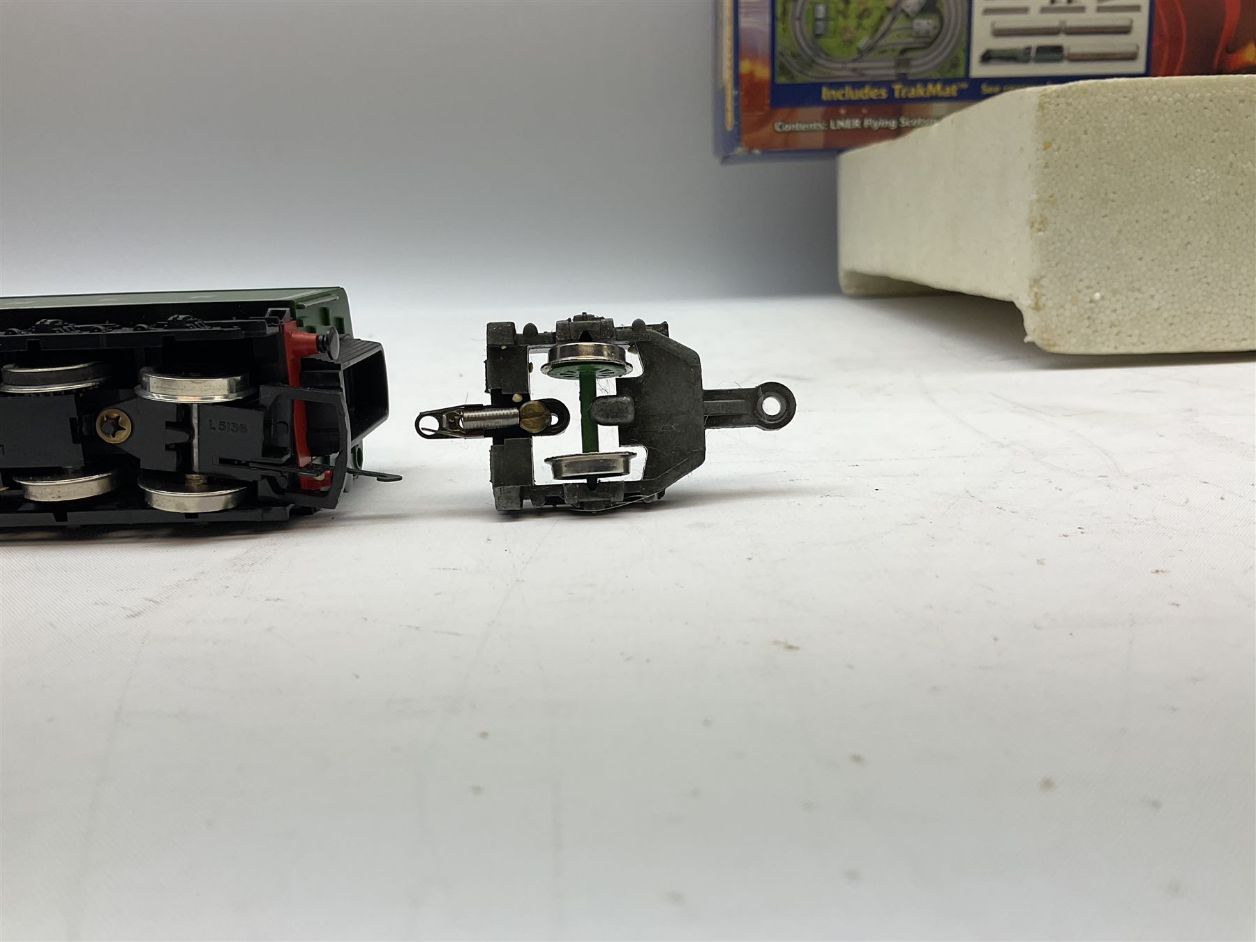 Hornby '00' gauge - Flying Scotsman boxed electric train set with No.4472 'Flying Scotsman' locomotive, three coaches and accessories