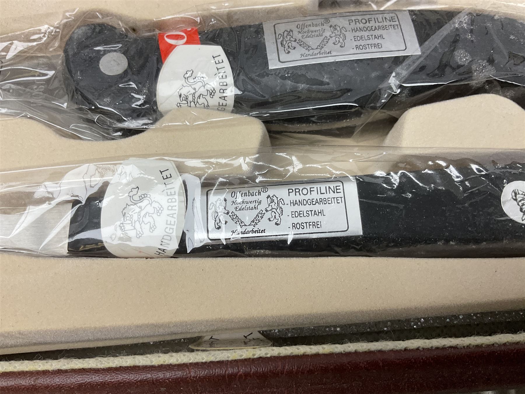 Bachmayr Soligen boxed set of six steak knives and fork, together with Offenbach chef quality knives, chopper, forks, scissors and knives sharpeners, in fitted cases