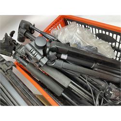 Collection of camera tripods to include Camlink, Platinum Plus PPT375, Sobrouo NT668 etc, in two boxes 