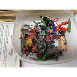 Large variety of predominantly metal miniature soldiers, a mixture of painted and non-painted figures, to include examples of American, British and European soldiers 