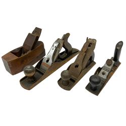 Stanley RB10 plane, two Stanley Bailey planes and another plane (4)