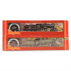 Five Hornby 00 gauge locomotives, comprising R154 SR King Arthur Cass N15 4-6-0 'Sir Dinadan', R060 BR Class B17 4-6-0 'Leeds United', R372 Class A4 'Seagull', R259 Class D41/1 'Yorkshire' and R378 LNER Class D49/1 'Cheshire', all boxed