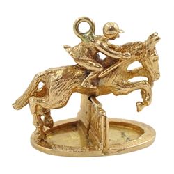 9ct gold articulated showjumping horse pendant/charm, hallmarked