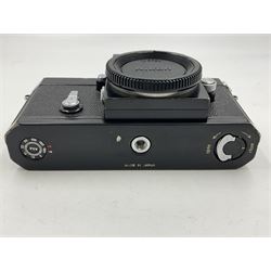 Nikon F plan prism camera body, serial no 6924628, circa 1968 