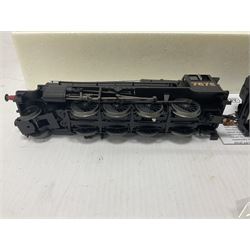 Hornby ‘00’ gauge - Class T9 4-4-0 locomotive Collector Centre Special 118/1200 no.30119 in BR green; Class 06 2-8-0 locomotive no.7675 in LNER black; West Country Class 4-6-2 locomotive ‘City of Wells’ no.34092 in BR green; in original boxes (3) 
