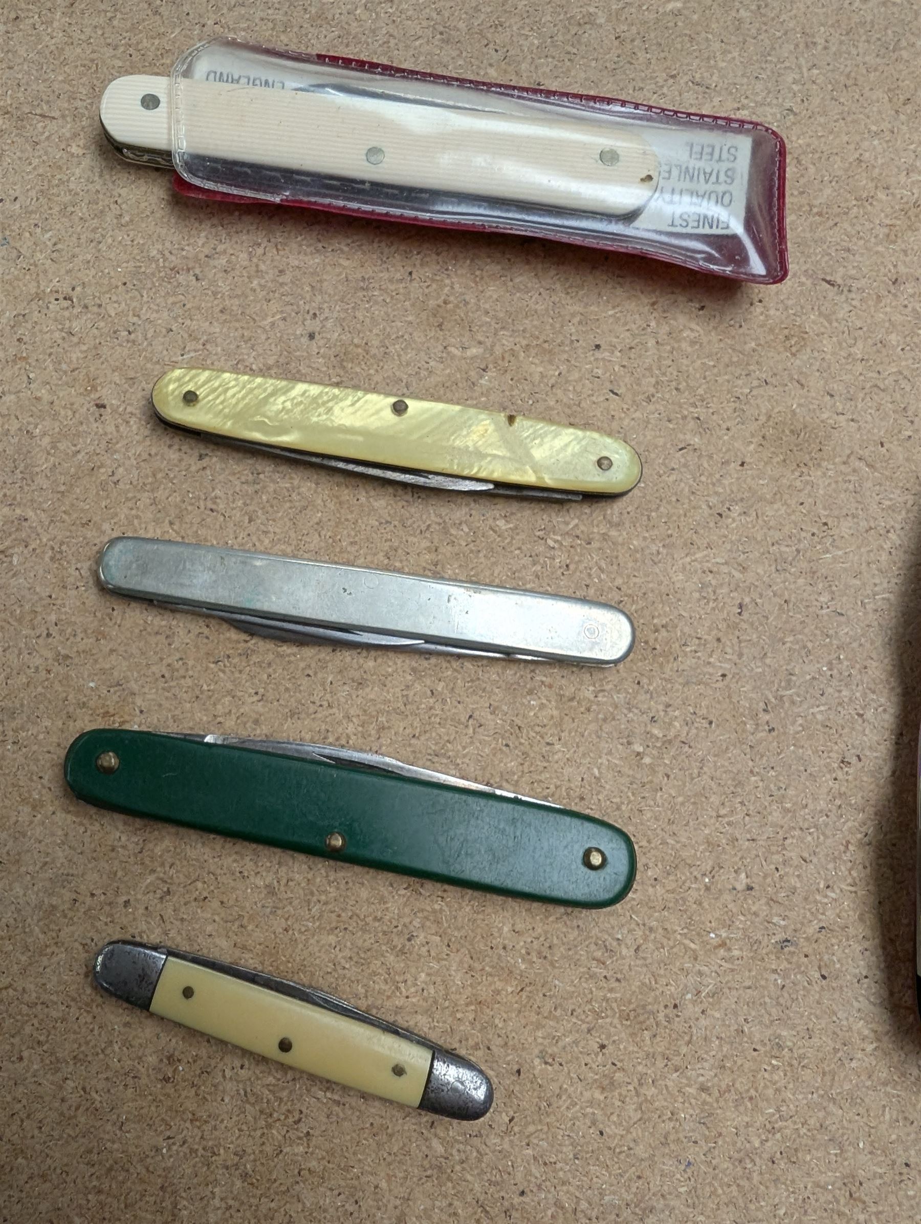Eight pocket/pen knives, to include Victorinox Swiss Army knife, in box, Inox knife, George Wostenholm IXL knife and a Joseph Westby knife