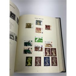 Stanley Gibbons 'Windsor Album' housing Great British stamps from Queen Victoria to Queen Elizabeth II including penny reds, half penny bantams etc
