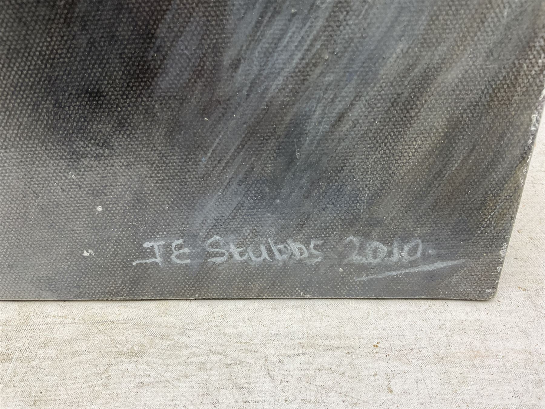 Janice Stubbs (British Contemporary): Silverback Gorilla, oil on canvas board signed and dated 2010, 56cm x 45.5cm (unframed)