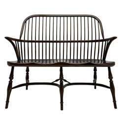 Traditional elm and oak two seat Windsor