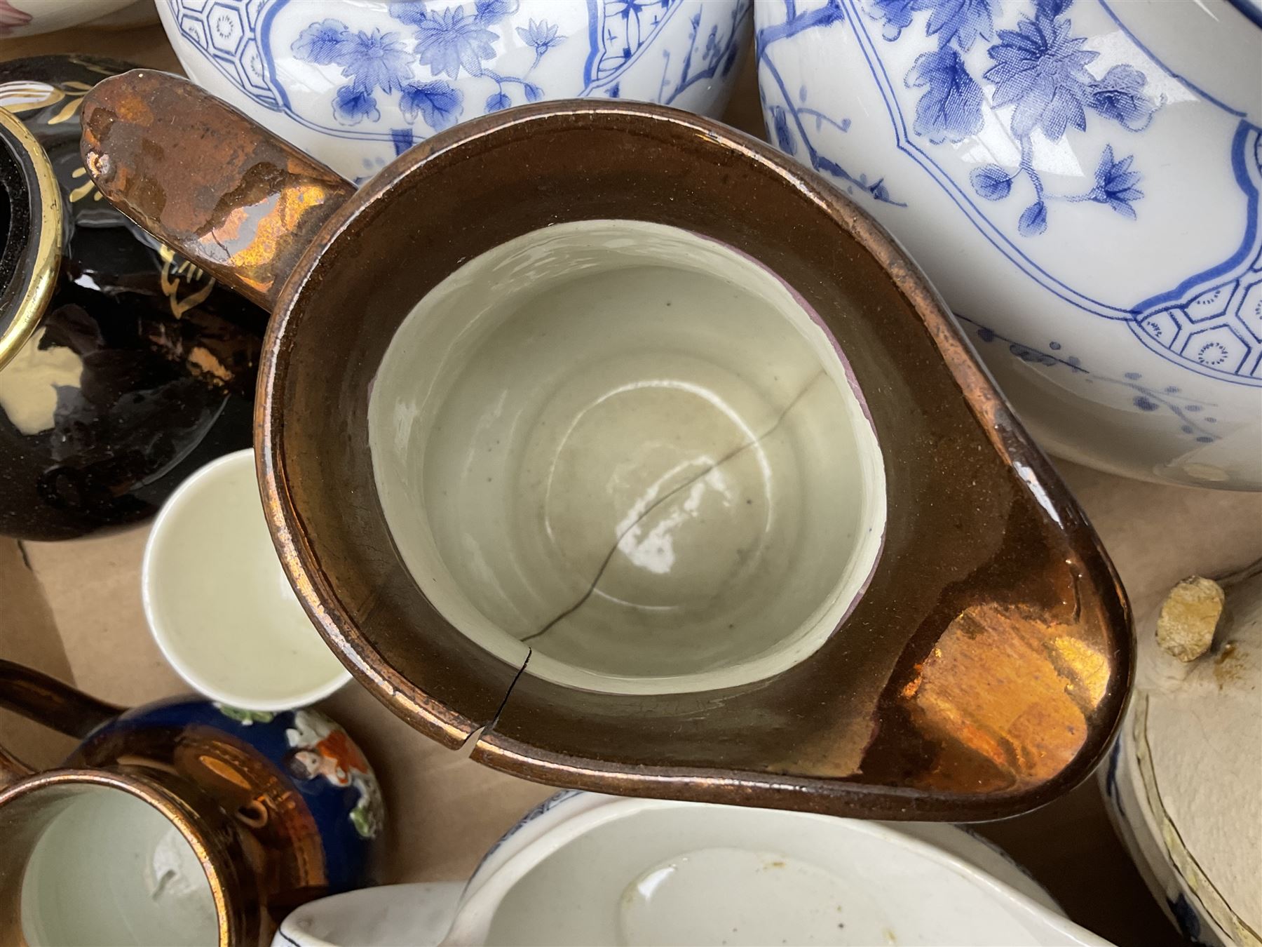 Quantity of Victorian and later ceramics to include Vohenstrauss Bavaria Johann Seltmann tea and dinner wares, pair of Lichte GDR lidded vases, Fapodel lidded vase etc