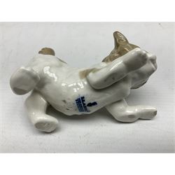 Six Lladro figures, comprising A Friend for Life no 7685, Rabbit Eating no 4773, Sitting Bunny no 5907, Washing up no 5887, Surprised cat no 5114 and Scar-dy Cat no 5092, all with original boxes, largest example H15cm 