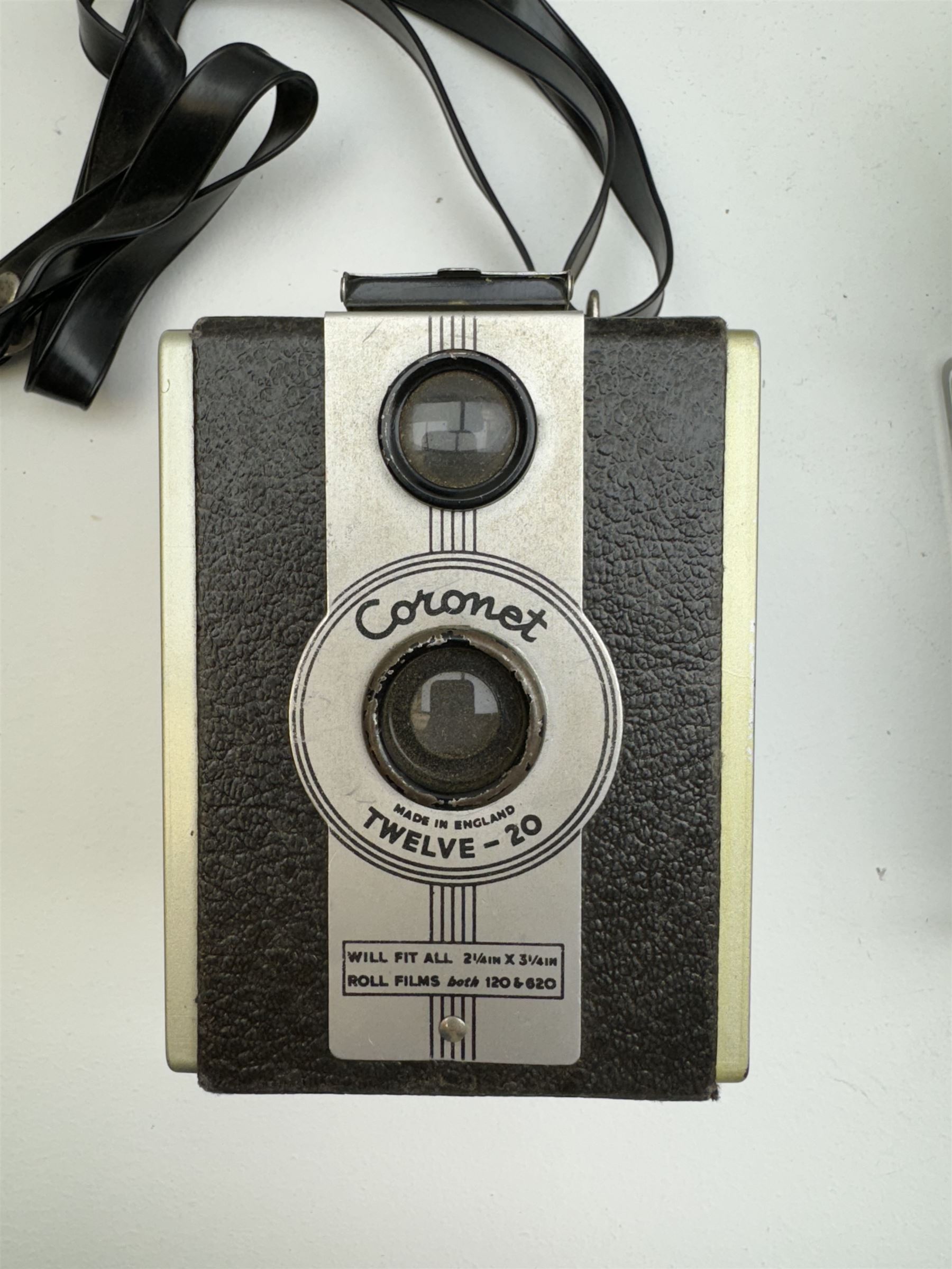 Canon Super 8 Auto Zoom 518 cine camera, in carrying case, EV-1000 Super 8 cine projector, a collection of Derann and Collectors Club Super 8 films, other cameras and accessories 