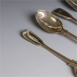 Set of six Victorian silver Fiddle & Reed pattern teaspoons, each with engraved initial, hallmarked Chawner & Co, London 1847