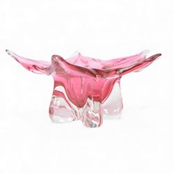 Collection of art glass, including star dish, flower example with bubble inclusions 