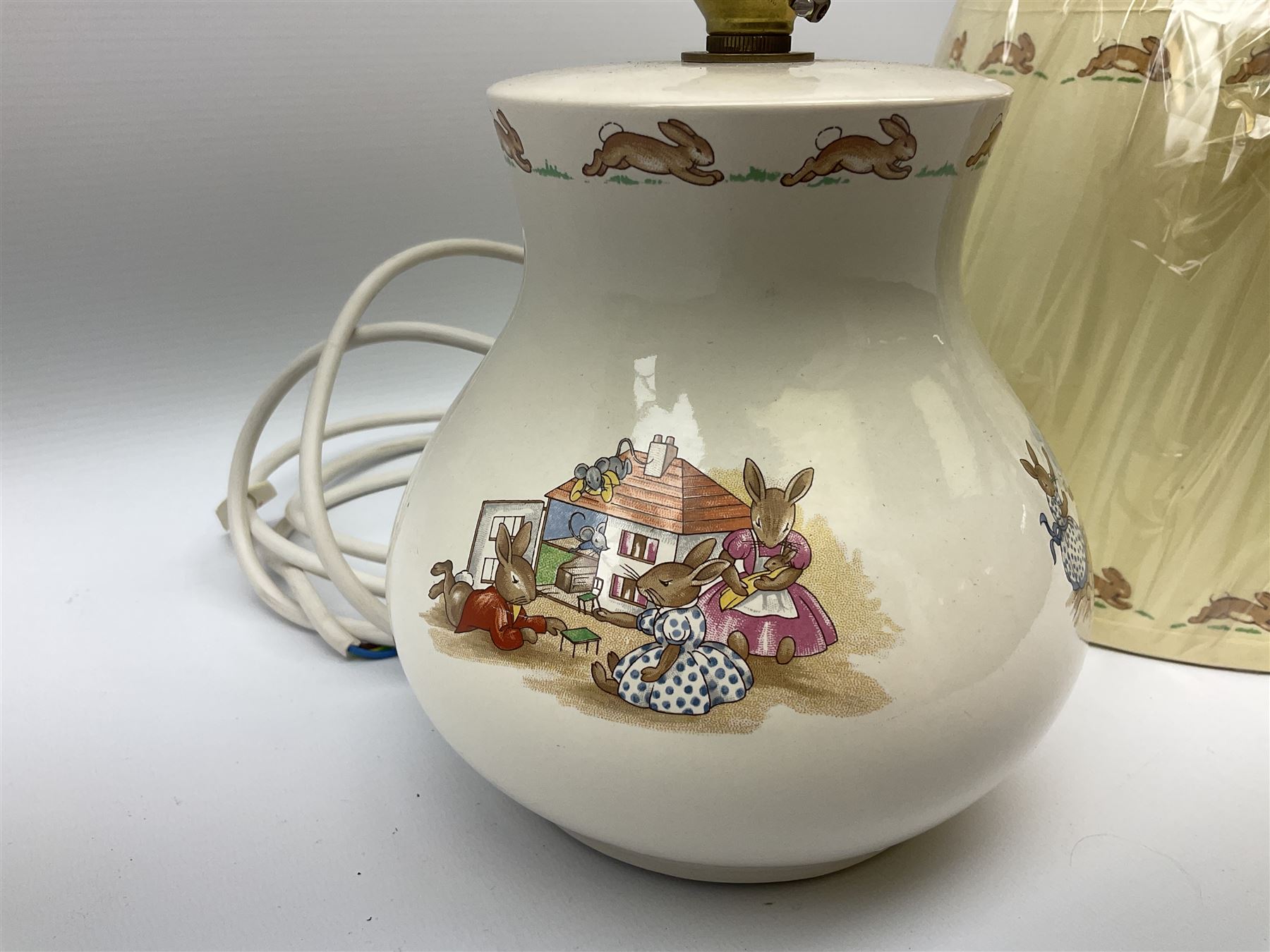 Royal Doulton Bunnykins table lamp, of baluster form, with shade, in original box