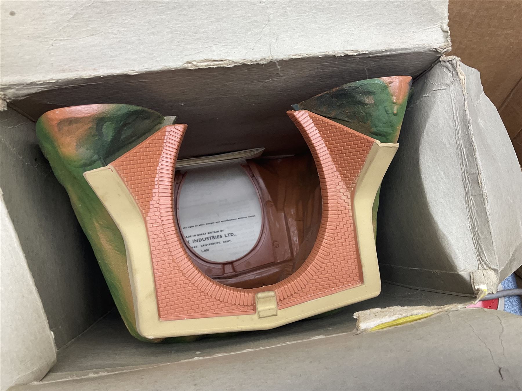 Tri-ang - quantity of '00' gauge model railway and Minic Motorways slot-racing items including Class B12 4-6-0 locomotive No.61572; boxed; seven goods wagons in five boxes; R576 Tunnel and Island Platform Set; both boxed; quantity of track and power unit; four Minic Cars and two controllers; boxed Customs Barrier and Frontier Post Set; railway car transporter and car loading ramp; quantity of track and trackside accessories; and boxed Car-Play Filling Station Set