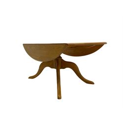 Ercol - light elm drop leaf coffee table
