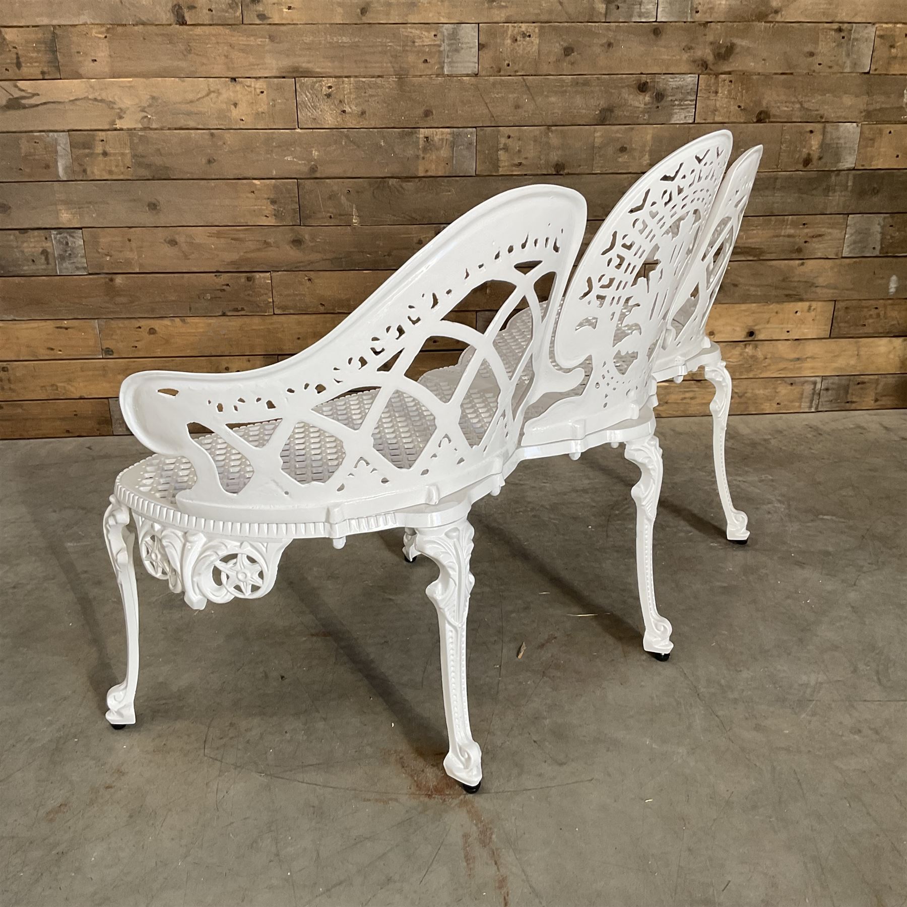 Victorian style aluminium bench in a white finish 